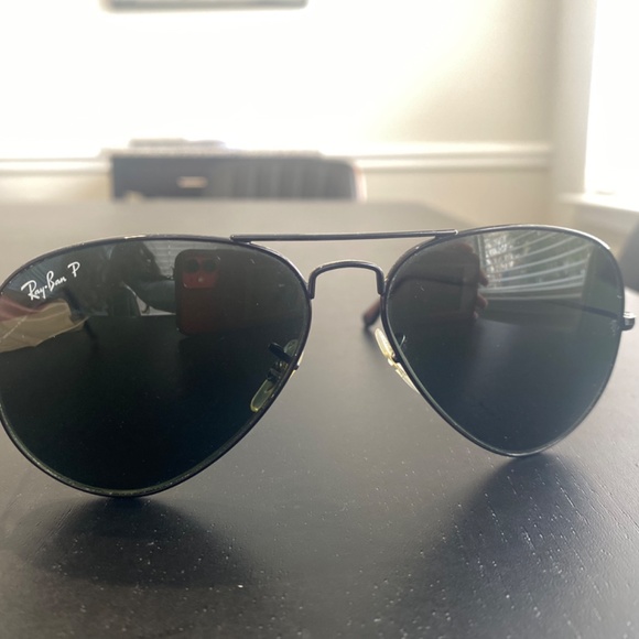 Black Polarized Aviator Ray-Ban Sunglasses
